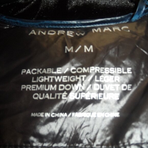Andrew Marc-  650 fil premium down dark navy color hooded puffer coat- sz M - Picture 4 of 9